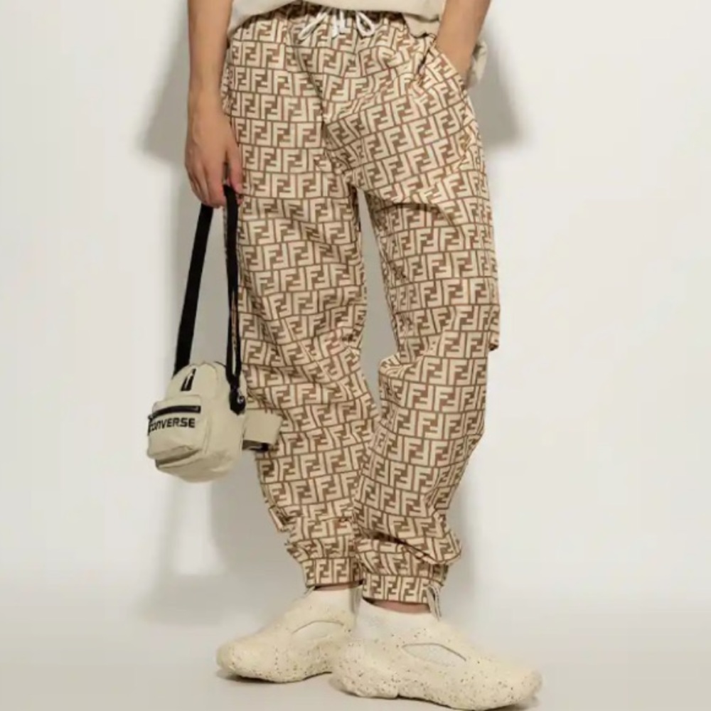 FENDI 2022 Zucca Monogram Collection - Picture 2 of 16